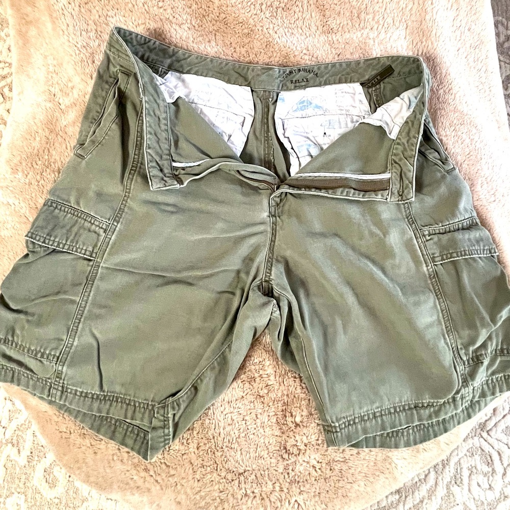 Size 38 Tommy Bahama Relax Cargo Shorts